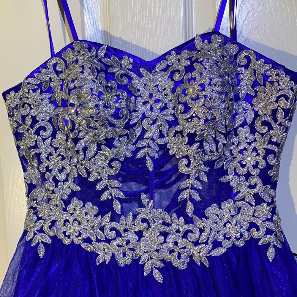 New With Tag - Picture 2 of 4